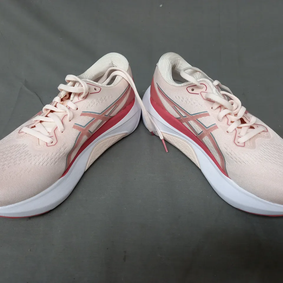 PAIR OF ASICS GEL-KAYANO SHOES IN BEIGE UK SIZE 6.5