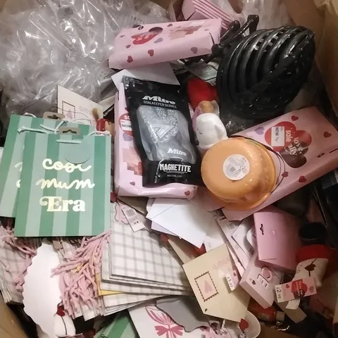 PALLET TO CONTAIN PALLET OF ASSORTED GOODS WHICH INCLUDE;VALENTINES PRODUCTS, GIFT BAGS ETC