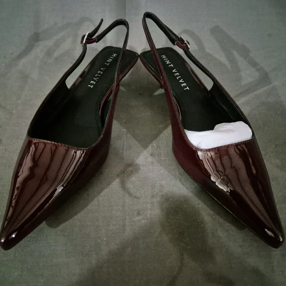 BOXED PAIR OF MINT VELVET POINTED TOE LOW HEEL SLINGBACK SHOES IN OXBLOOD UK SIZE 5