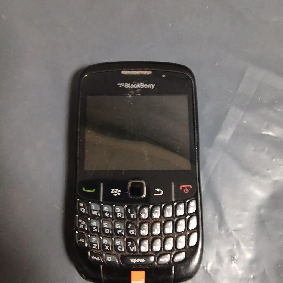 BLACKBERRY SMARTPHONE
