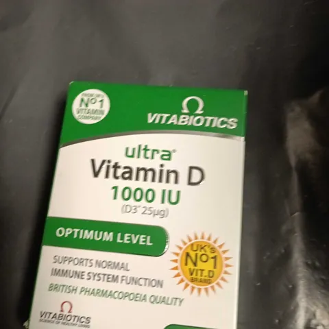 APPROXIMATELY 25 ASSORTED VITAMINS AND SUPPLEMENTS INCLUDING ULTRA VITAMIN D , BONJELA TEETHING GEL , HANBOLI NASAL STICKS