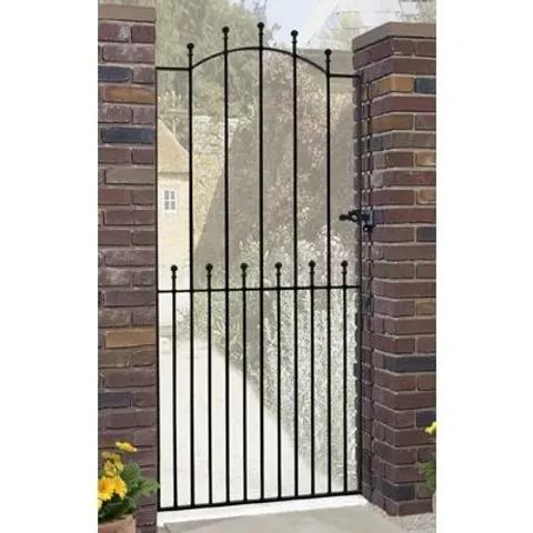 BAGGED BEGONIA BLACK METAL GATE - 762 x 1910mm (1 ITEM)