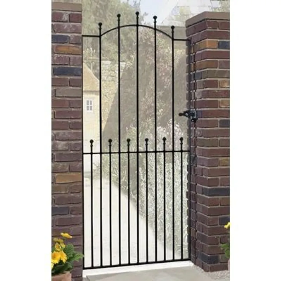 BAGGED BEGONIA BLACK METAL GATE - 762 x 1910mm (1 ITEM)