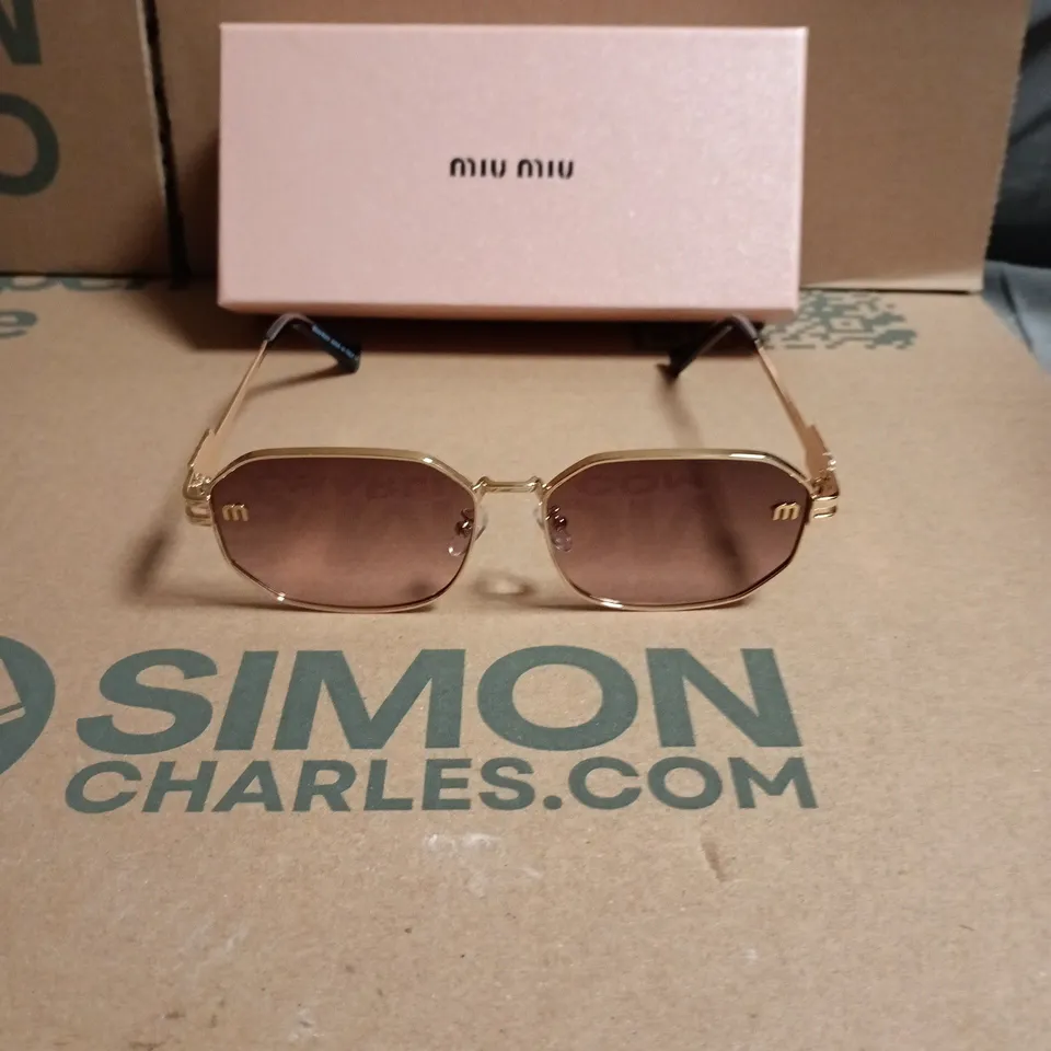 MIU MIU SUNGLASSES - GOLD-TONE METAL FRAME, BROWN GRADIENT LENSES
