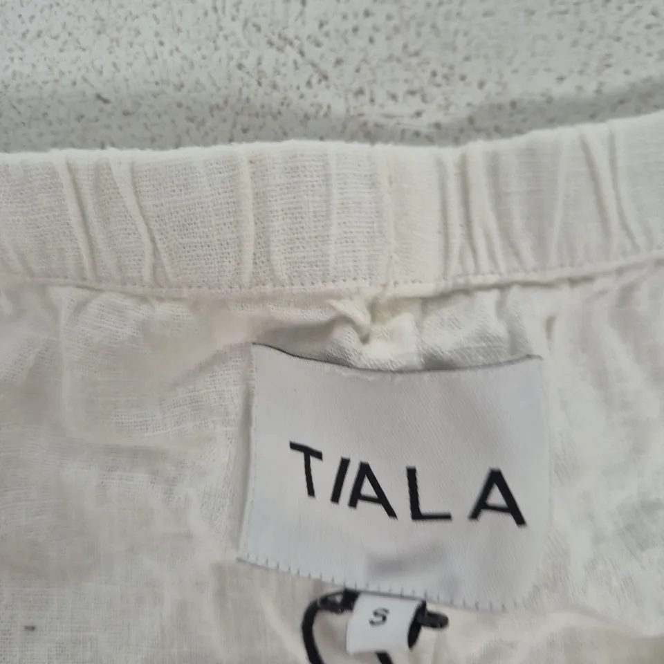 TALA SOFT LINEN SHORT – IVORY, UK S (SMALL)