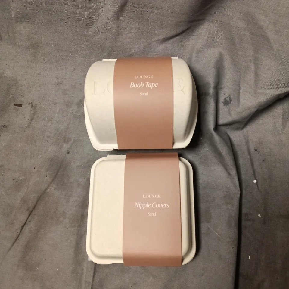 LOUNGE BOOB TAPE SAND & NIPPLE COVERS SAND – BODY TAPE & SILICONE NIPPLE COVERS SET