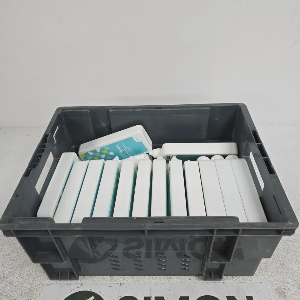 TOTE OF APPROXIMATELY 10 ASSORTED ITEMS INCLUDING SPECSAVERS UNIPURPOSE, SPECSAVERS EASIPURPOSE AND CONTACT LENSES CASES