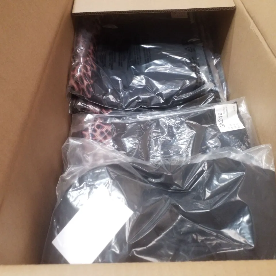 BOX CONTAINING APPROXIMATELY 20 BRAND NEW SIMPLY BE LEOPARD/BLACK ACTIVE TSHIRT - SIZE 26