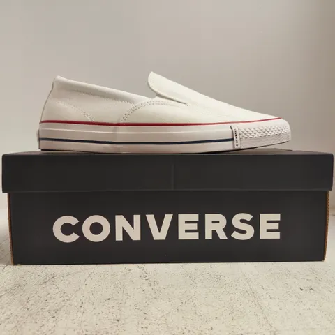 BOXED PAIR OF CONVERSE MALDEN STREET SLIP-ON SHOES IN WHITE/RED/BLUE SIZE UK 13