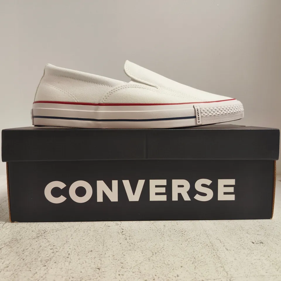 BOXED PAIR OF CONVERSE MALDEN STREET SLIP-ON SHOES IN WHITE/RED/BLUE SIZE UK 13