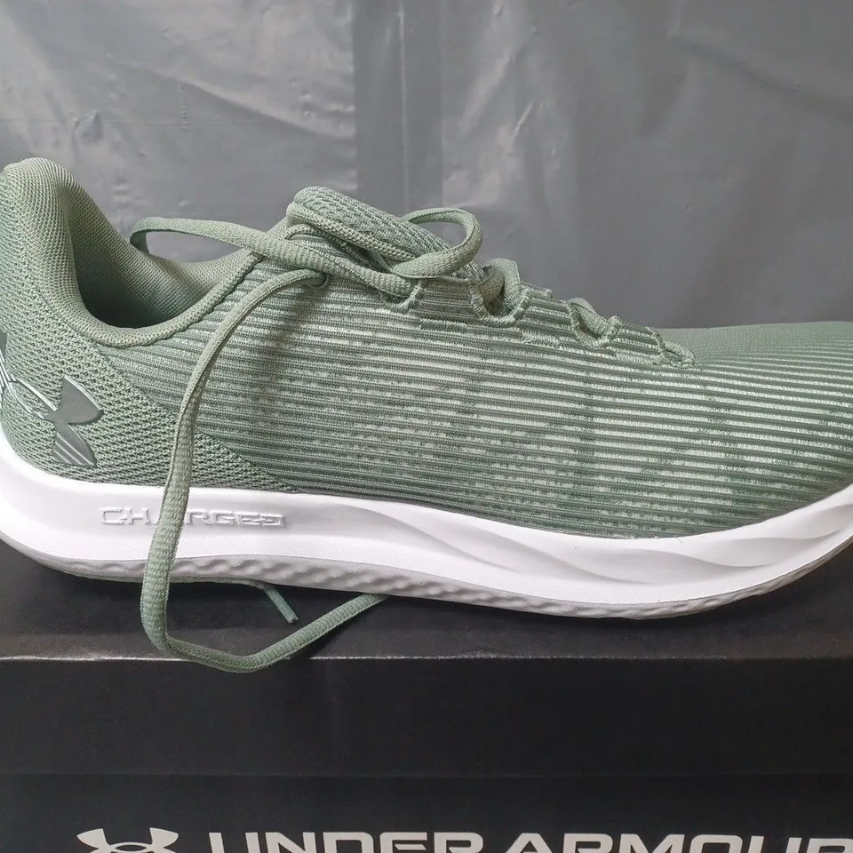 BOXED UNDER ARMOUR CHARGED SPEED SWIFT TRAINERS IN GREEN - UK 11