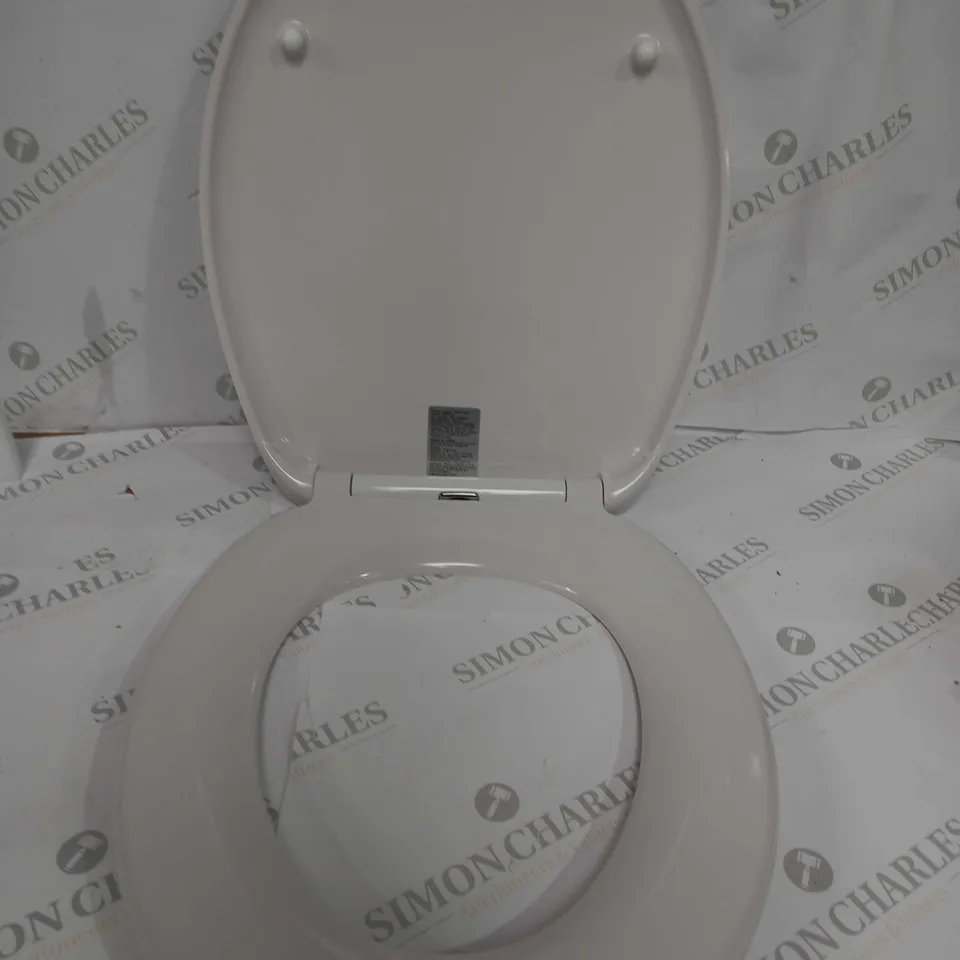 PIPISHELL TOILET SEAT (PIBTC01)