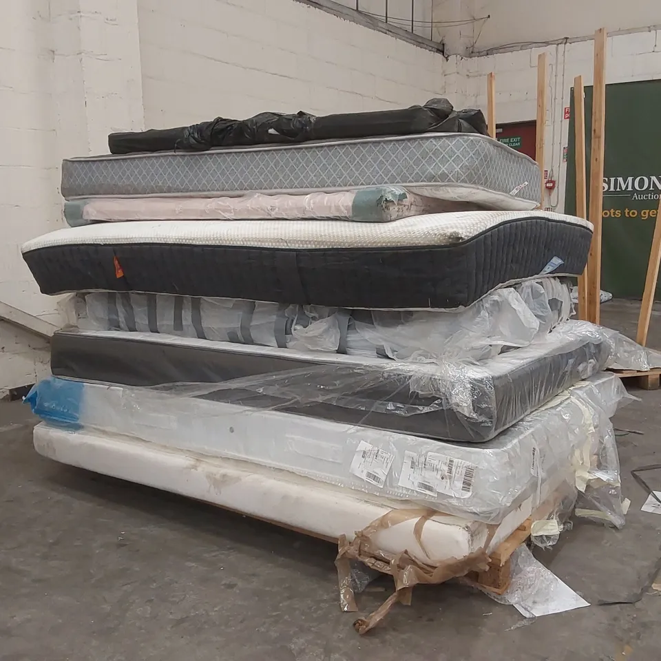 PALLET CONTAINING 7 MATTRESSES, 1 HEADBOARD - SIZES, CONDITIONS, BRANDS VARY