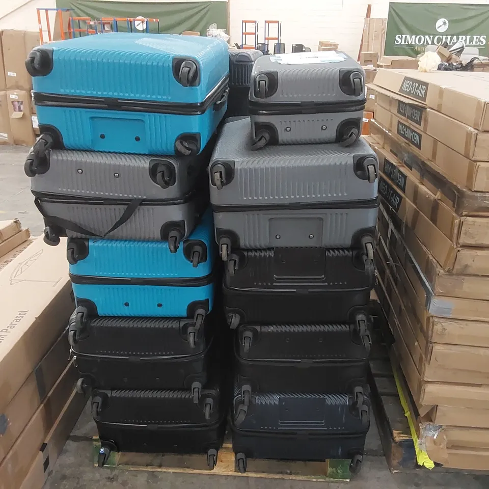 PALLET CONTAINING A VERY LARGE QUANTITY OF ASSORTED NEO HARDSHELL SUITCASES