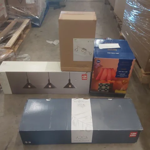 PALLET CONTAINING A VERY LARGE QUANTITY OF ASSORTED DESIGNER LIGHTING PRODUCTS TO INCLUDE: BAR CEILING LIGHTS, TABLE LAMP, FLOOR LAMP ECT