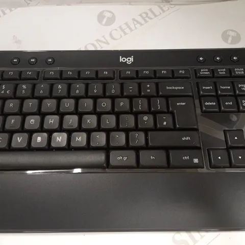 LOGITECH ADVANCED WIRELESS KEYBOARD AND MOUSE 