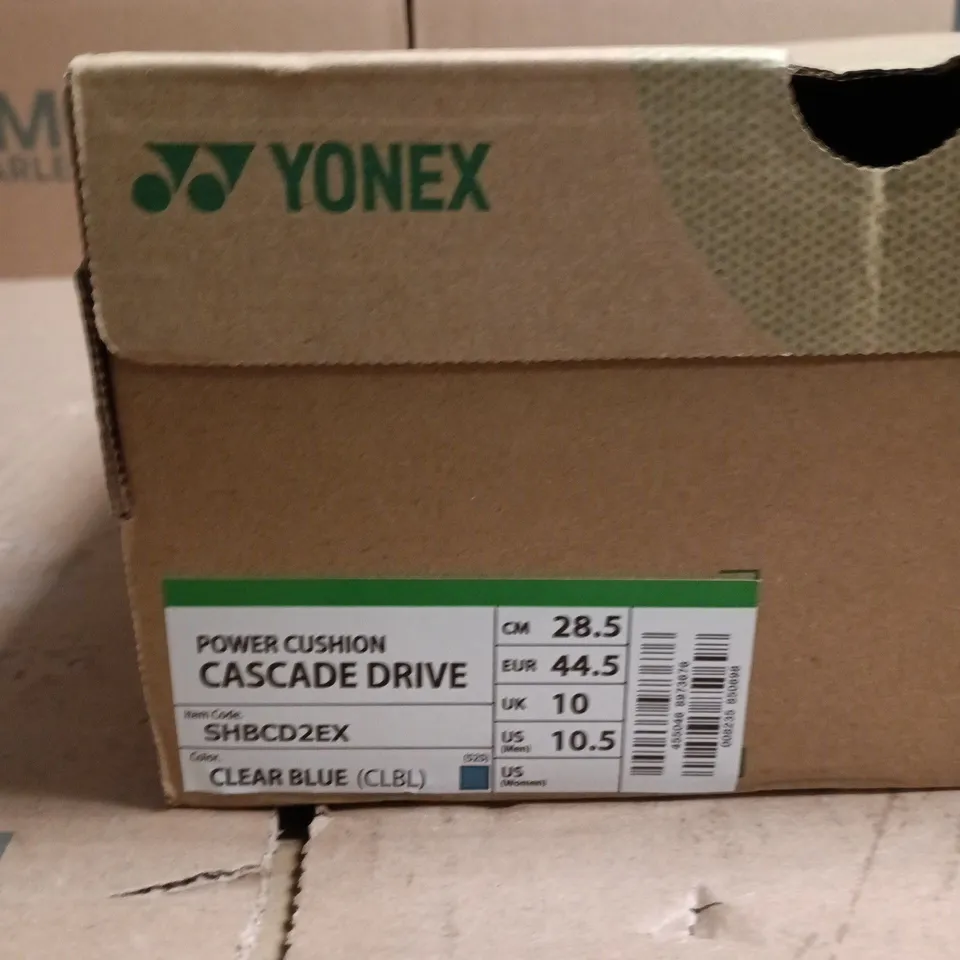 YONEX CASCADE DRIVE POWER CUSHION BADMINTON SHOES – UK 10 (EU 44.5) BLUE