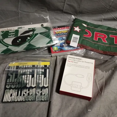 APPROXIMATELY 30 ASSORTED HOUSEHOLD PRODUCTS TO INCLUDE USB POWER CABLE, SPORTING DECOR, PS3 GAME ETC 