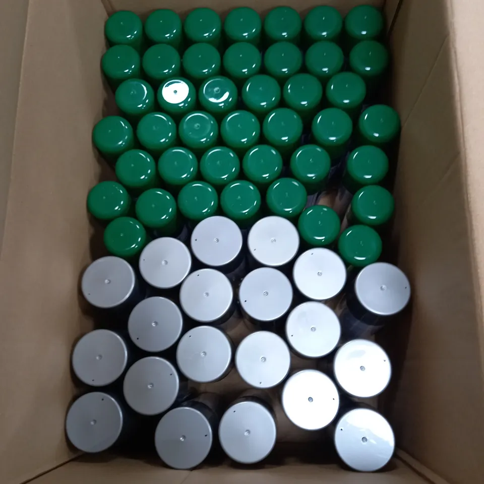 LARGE BOX OF APPROXIMATELY 30 AEROSOLS TO INCLUDE AUTO EXTREME SPRAY PAINT SILVER BODY, AND AUTO EXTREME SPRAY PAINT RACING GREEN - COLLECTION ONLY 