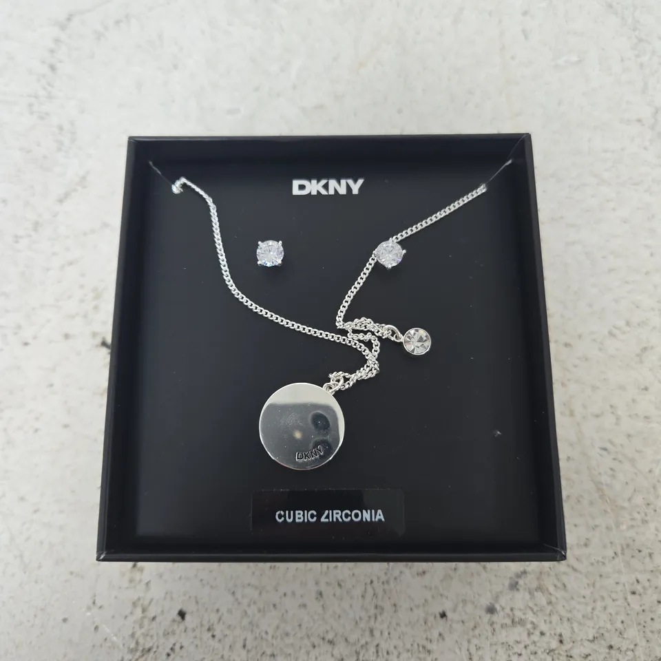DKNY CUBIC ZIRCONIA NECKLACE & STUD EARRINGS SET I