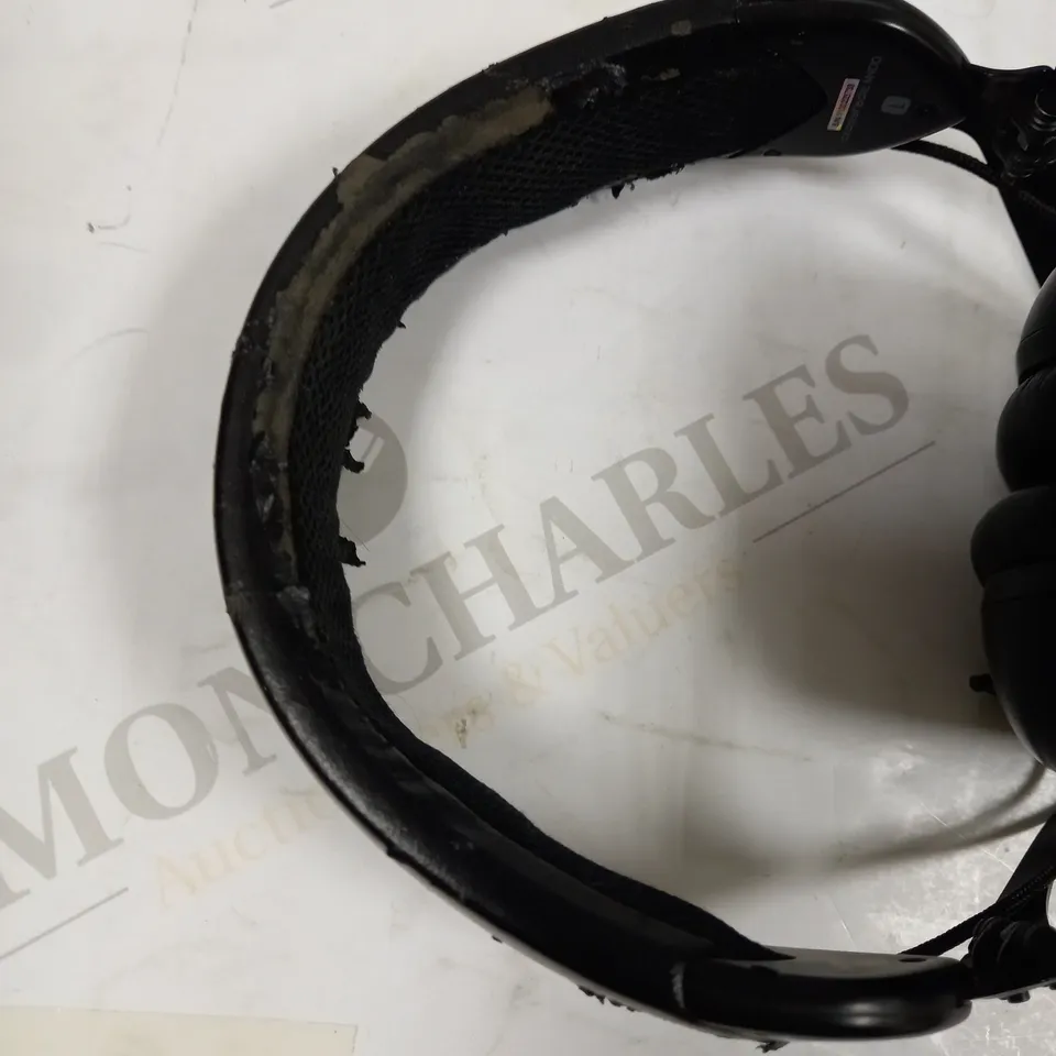 V-MODA CROSSFADE M-100 MASTER OVER-EAR NOISE-ISOLATING HEADPHONE,MATTE BLACK