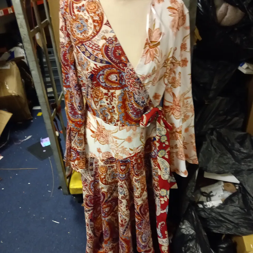 RED FLORAL WRAP DRESS