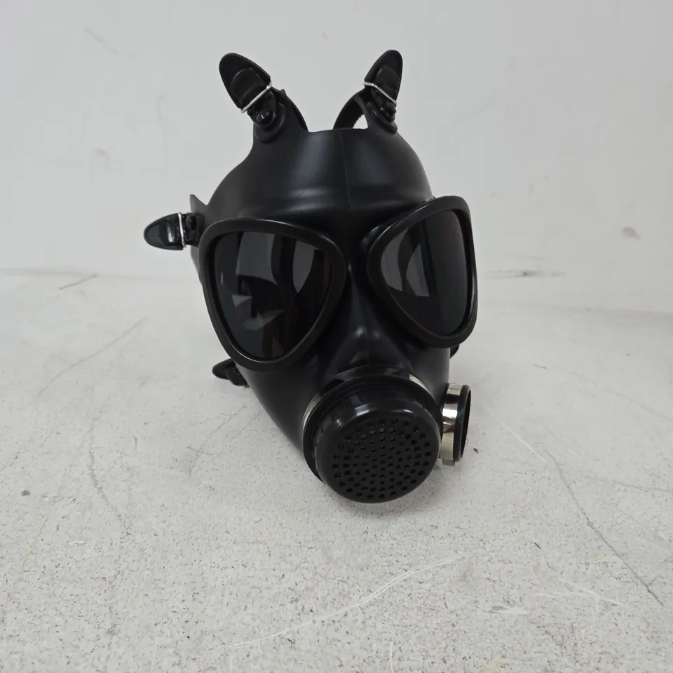 BLACK FULL-FACE GAS MASK WITH GOGGLES AND FRONT FILTER