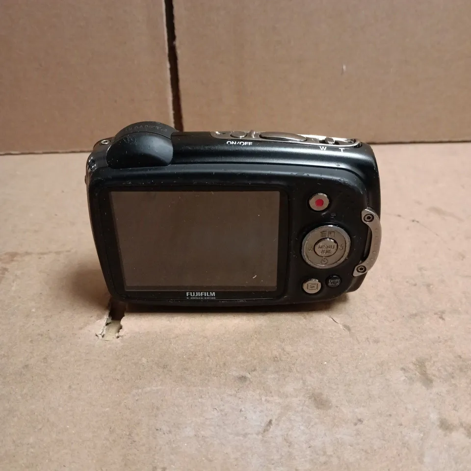 FUJIFILM XP WATER/SHOCK/DUST/FREEZE PROOF CAMERA UNBOXED