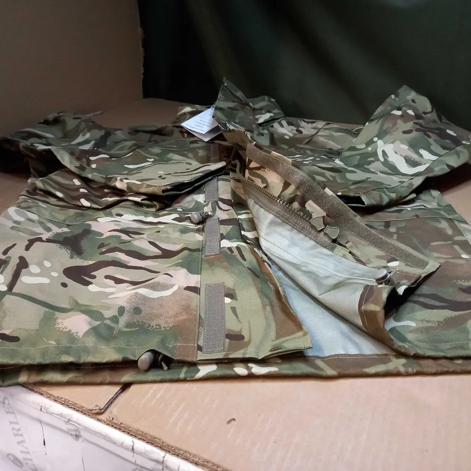 CAMO WATER PROOF JACKET