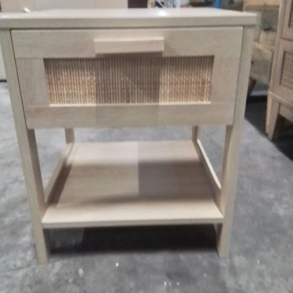 BERNBAUM 1 DRAWER BEDSIDE TABLE 