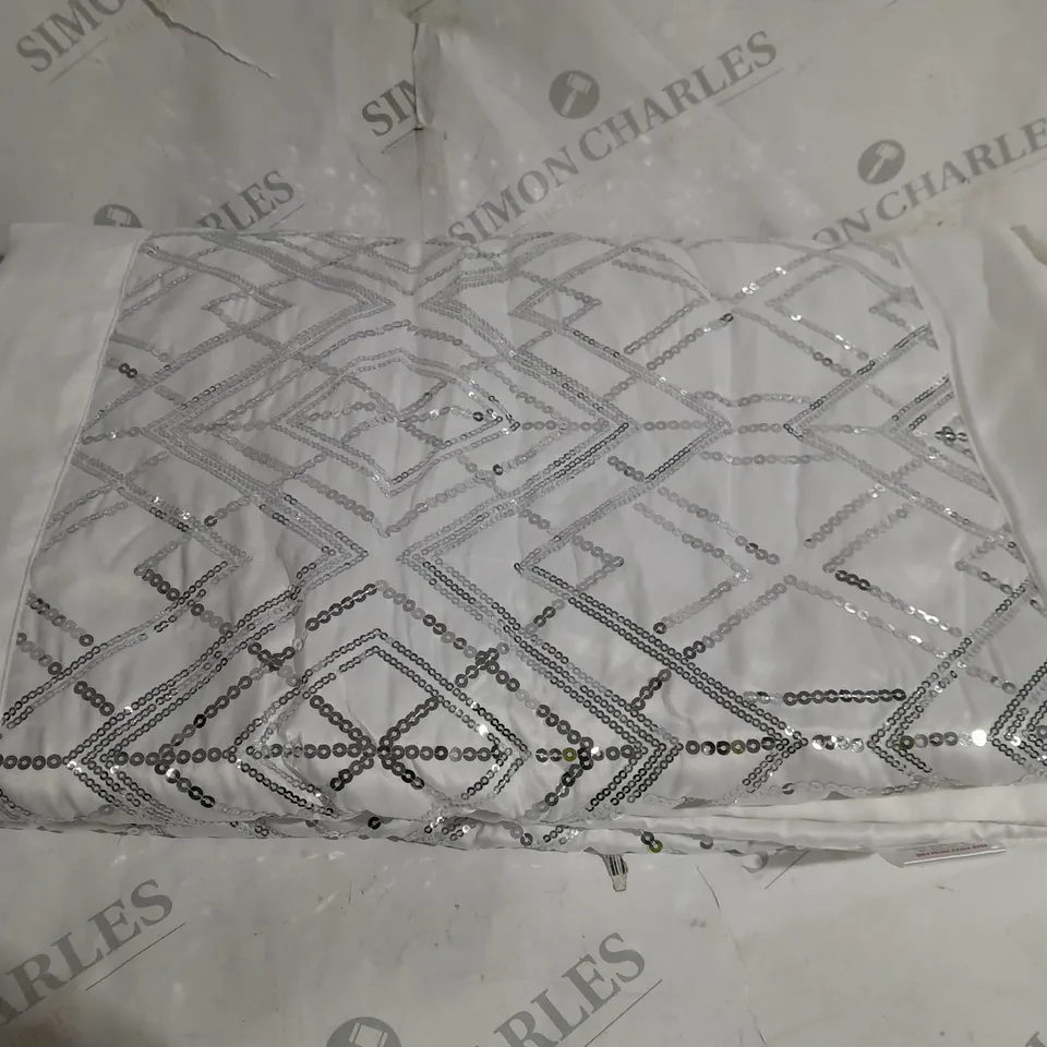 BOXED OUTLET JM BY JULIEN MACDONALD DECO STYLE SEQUIN RUNNER