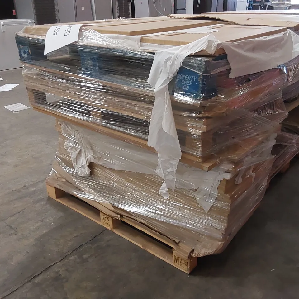 PALLET OF BRAND NEW CANTERBURY LISSA OAK KITCHENS/BEDROOM REPLACEMENT CABINET DOOR/DRAWER/END PANELS IN ASSORTED SIZES TO INCLUDE;