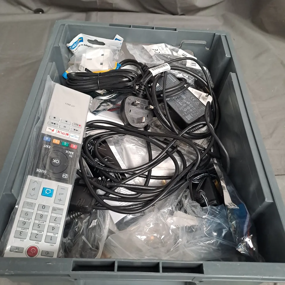 LARGE QUANTITY OF ASSORTED ELECTRICAL PRODUCTS AND ACCESSORIES TO INCLUDE; WIFI BOXES  , PLUGS AND CABLES 