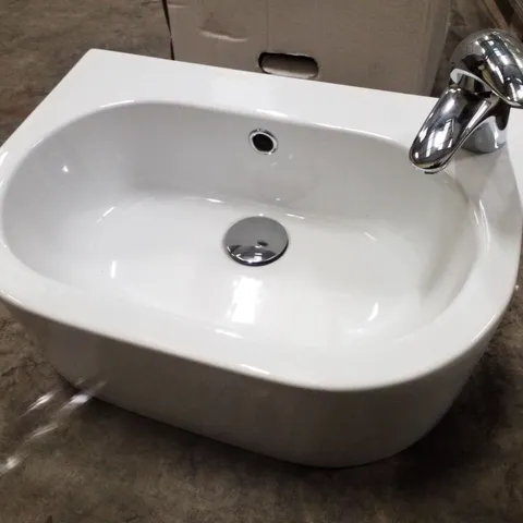 BRAND NEW CERAMIC BASIN WITH FAUCET - 460×320MM