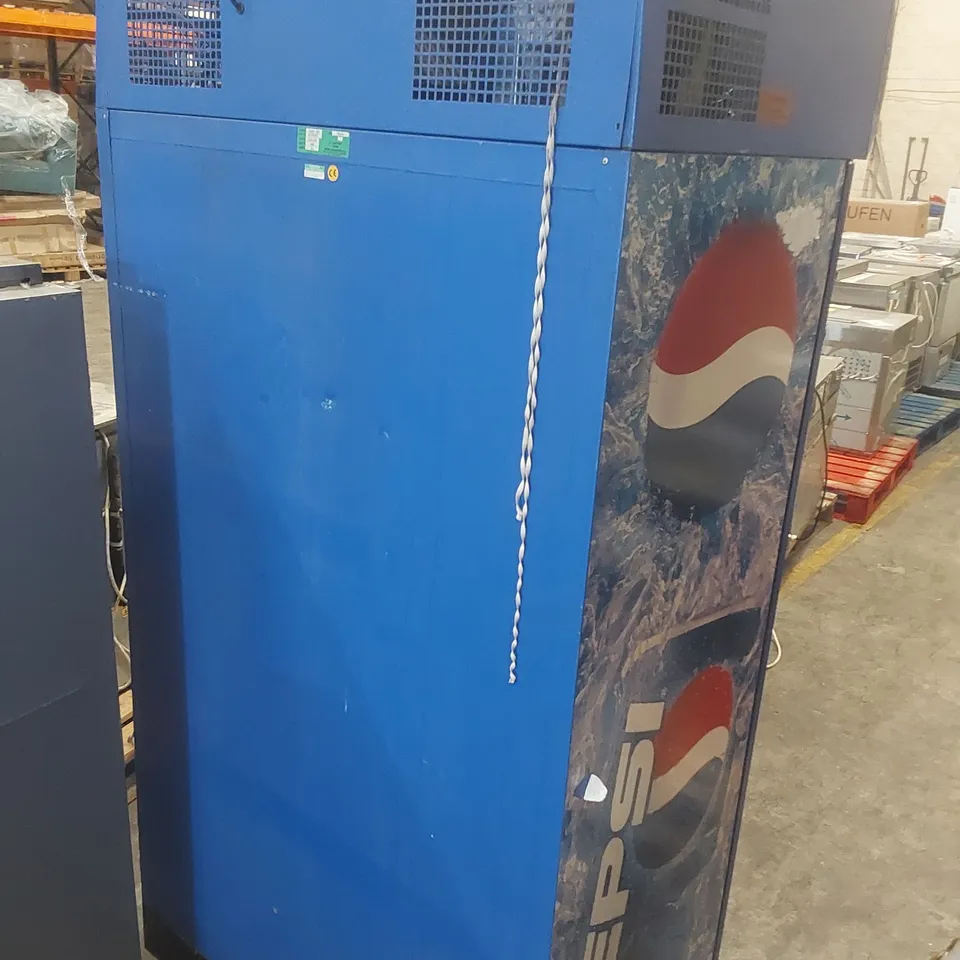 NESSO VULCAN 1000 COMMERCIAL DRINKS DISPLAY FRIDGE