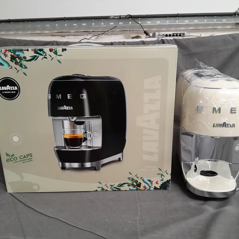 LAVAZZA SMEG COFFEE MACHINE