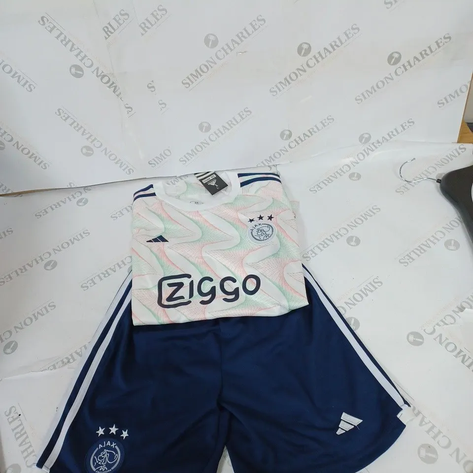 AJAX FC SHORTS AND TOP