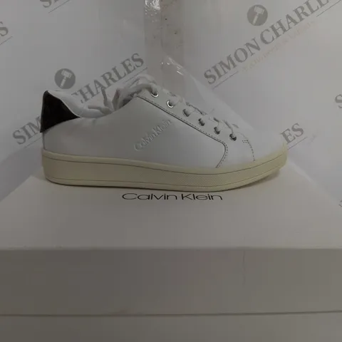 BOXED CALVIN KLEIN SONIA LOW TOP LACE UP - US 8