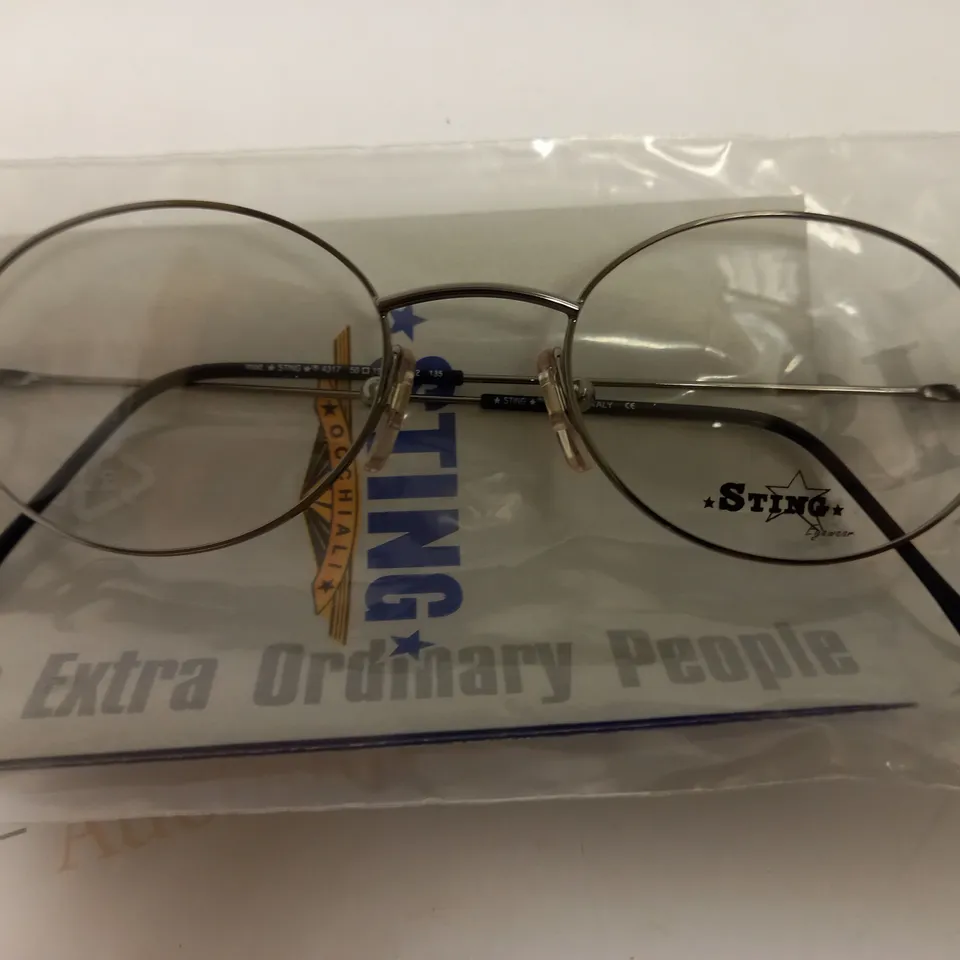 APPROX 16 DERIGO STING GLASSES - BOXED