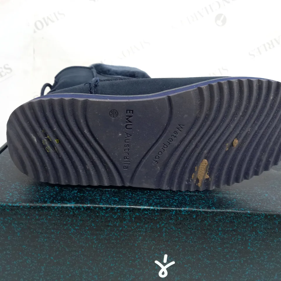 BOXED PAIR OF EMU AUSTRALIA BIRDWOOD BOOTS MIDNIGHT SIZE 5 