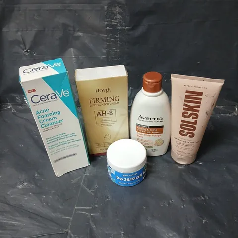 APPROXIMATEY 20 ASSORTED HEALTH AND BEAUTY PRODUCTS TO INCLUDE CERAVE FOAMING CLEANSER, AVEENO SHAMPOO AND SOLSKIN MOISTURISER
