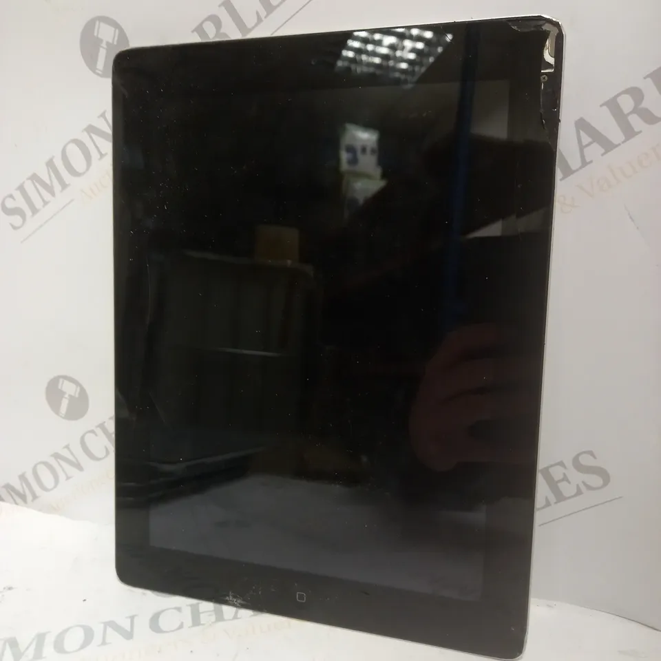 APPLE IPAD A1458 (4TH GEN) TABLET SLIVER