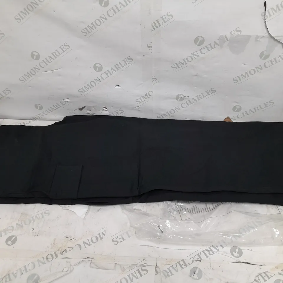 NIKE STANDARD FIT STRAIGHT LEG MEDIUM 