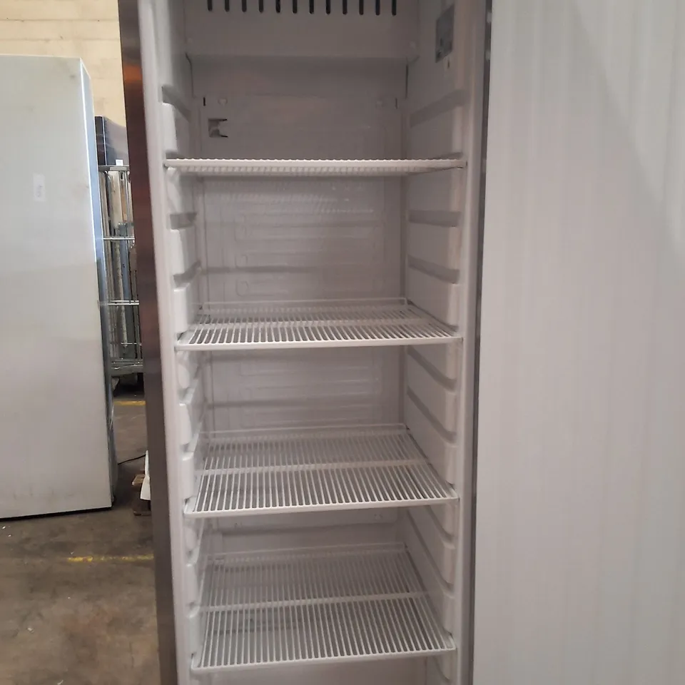 HR400SN UPRIGHT FRIDGE HALLCO HR400SN UPRIGHT FRIDGE
