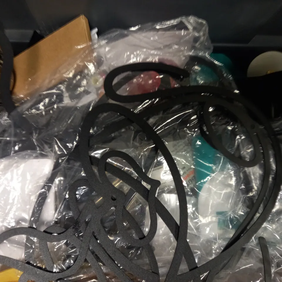 APPROXIMATELY 15 ASSORTED HOUSEHOLD ITEMS TO INCLUDE FELT PADS SET, STRESS PRIME BOTTLE, ETC