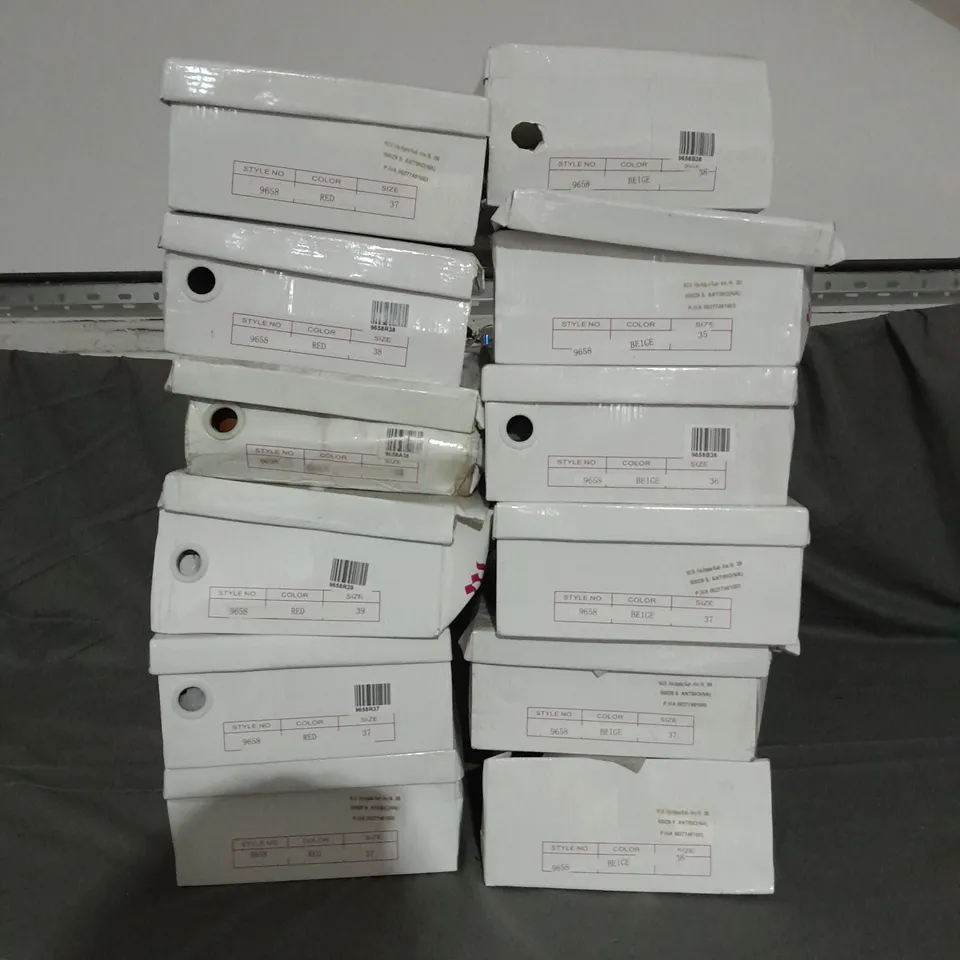 APPROXIMATELY 12 BOXED PAIR OF HEELED SHOES IN VARIOUS SIZES TO INCLUDE SIZE 38EU