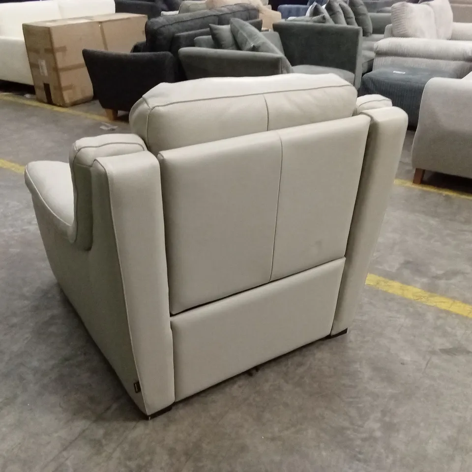 QUALITY DESIGNER ITALIAN MADE DEGANO LEATHER ELECTRIC RECLINER ARMCHAIR