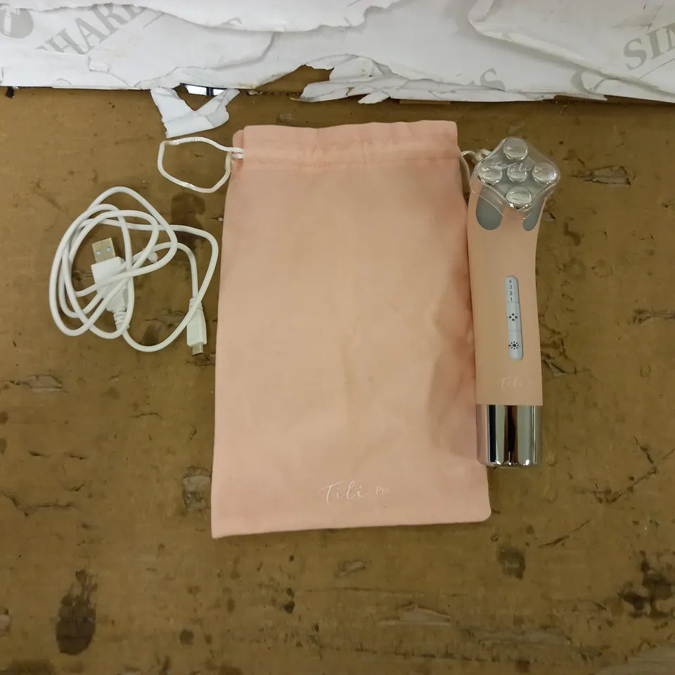 TILI PRO ANTI-AGEING FIRMING FACE TOOL