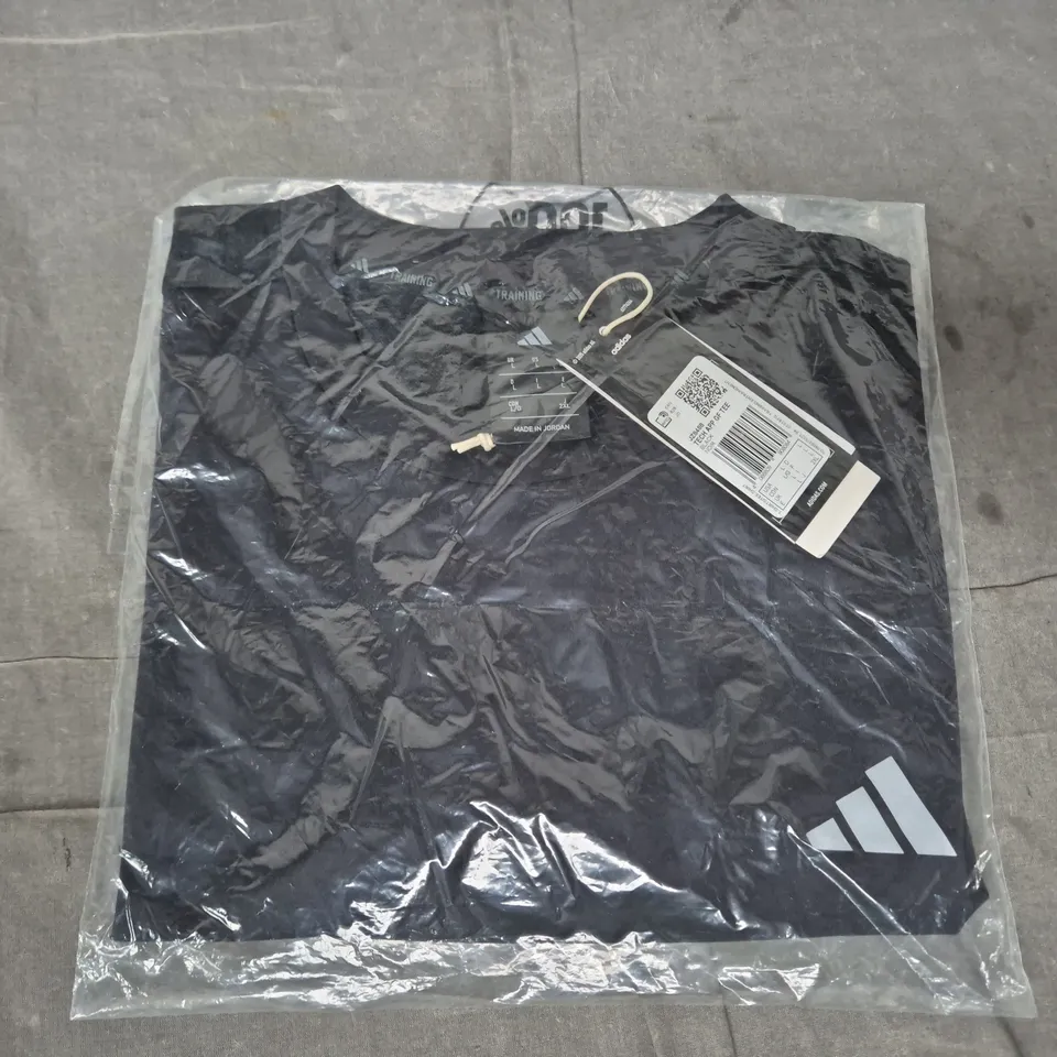 ADIDAS TECH APP T-SHIRT IN BLACK SIZE LARGE