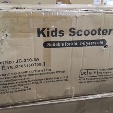BOXED KIDS SCOOTER 